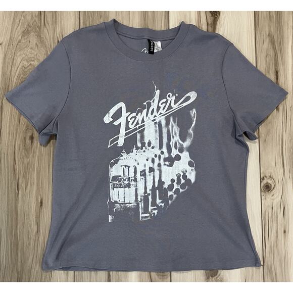 Fender Graphic Print Baby Tee Women’s Size 2XL - Picture 1 of 7